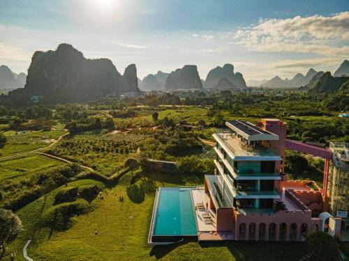 Ten Mile Gallery Hotel | 桂林良宿 LS Hotel Guilin Liangsu