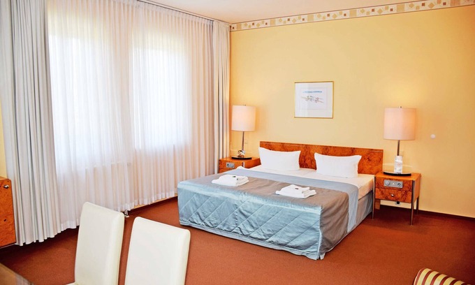 Lobbe House | 05 Double Room A (H) - The small hotel and apartments on Mönchgut!