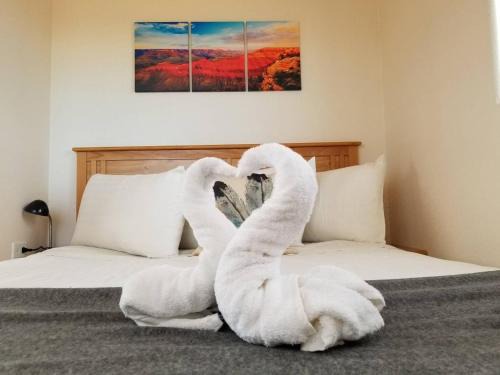 Valle House | 072A Affordable Getaway near South Rim Sleeps 4- No Kitchenette