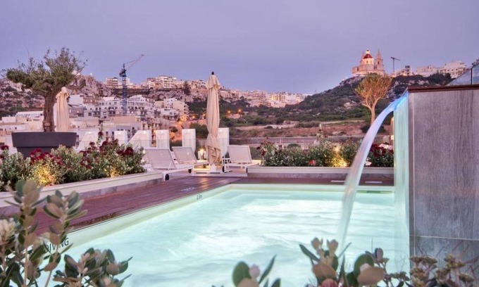 Għadira Apartment | 1 Bdr Superior Balcony Luna 10.1