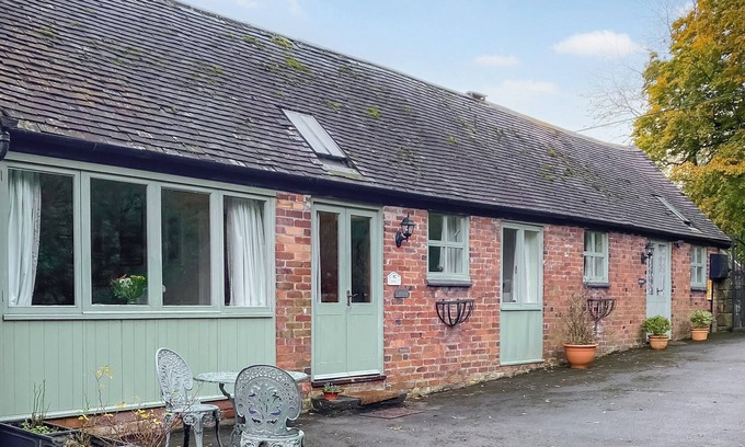 Middle Mayfield Cottage | 1 bedroom accommodation in Middle Mayfield, near Ashbourne