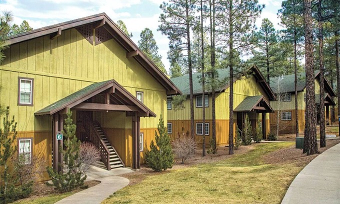Pinetop Resort | 1 Bedroom Condo w/Kitchen, Sleeps 4, at Pinetop Resort, in White Mountains!