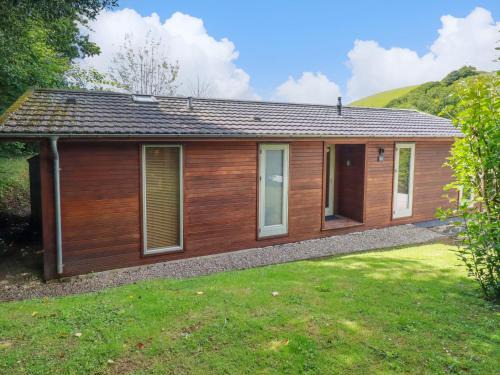 Looe House | 1 Hedgerows