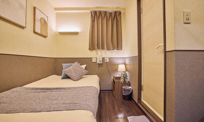 Okubo Hotel | 1 single bed 2nd floor C/Shinjuku-ku Tokyo