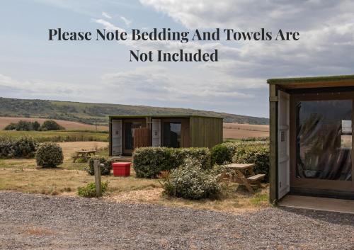 Yarmouth Ski Chalet | 1 Swallows Nest, Camp Tapnell