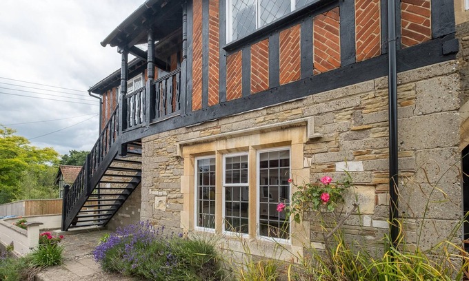 Thorpeness Cottage | 1 Westgate - sleeps 10 guests in 5 bedrooms