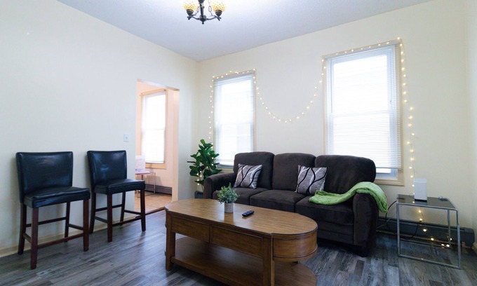 Dwight Apartment | 10 mins from Yale, 5 mins from Hospital