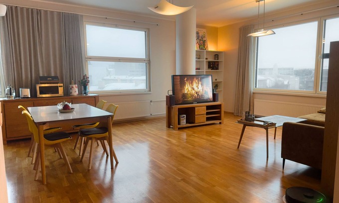 Maakri Apartment | 100 m², 4-room central smart apt