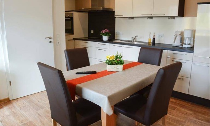Maring-Noviand Apartment | 100 m² Apartment ∙ 2 bedrooms ∙ 4 guests