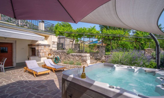 Bribir House | 100 m² House ∙ 3 bedrooms ∙ 6 guests