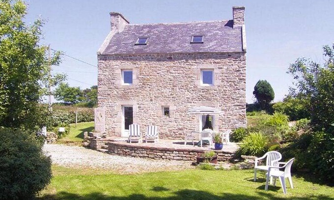 Plouguerneau House | 100 m² House ∙ 3 bedrooms ∙ 6 guests