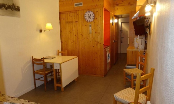 Arc-1800 Apartment | 100m from ski slopes, 4th floor, view mountain, balcony, tv, 24m², Les Arcs