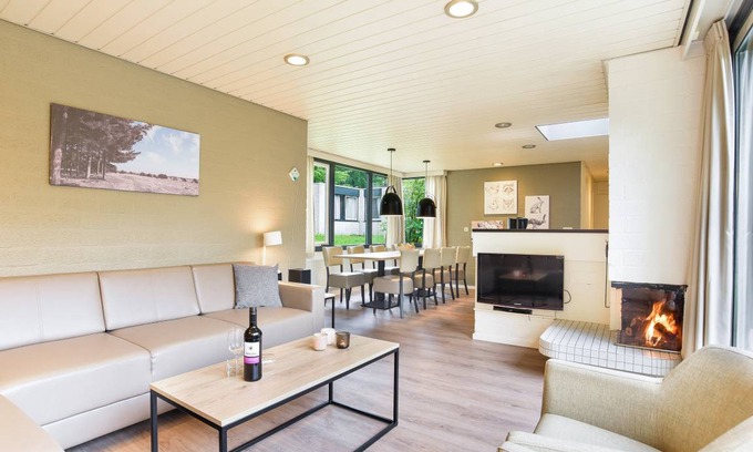 Hapert House | 103 m² Bungalow ∙ 4 bedrooms ∙ 8 guests