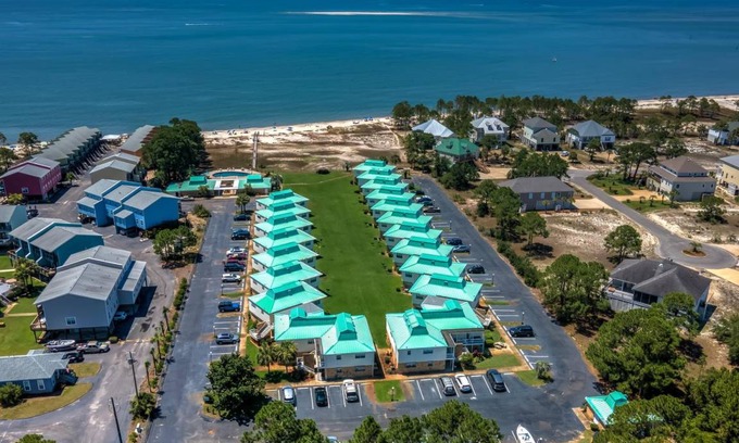 Dauphin Island Condo | 104 m² Condo ∙ 2 bedrooms ∙ 6 guests