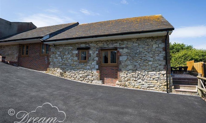 Wyke Regis Cottage | 105 m² Cottage ∙ 2 bedrooms ∙ 4 guests