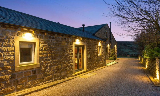 Cowling Cottage | 105 m² Cottage ∙ 2 bedrooms ∙ 4 guests