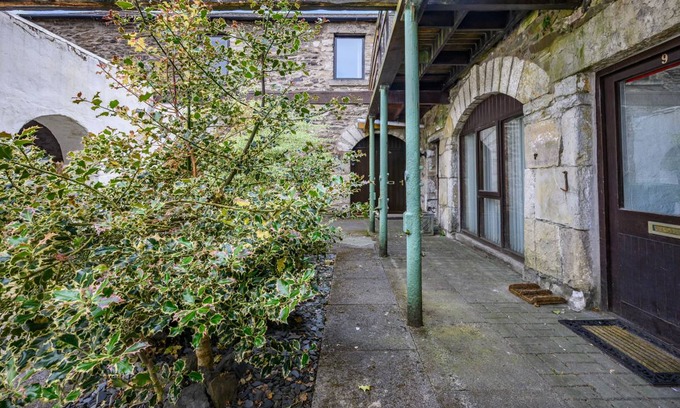 Lindale Cottage | 105 m² Cottage ∙ 2 bedrooms ∙ 4 guests