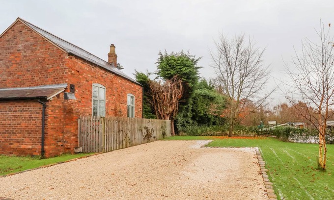 Tarvin Cottage | 105 m² Cottage ∙ 2 bedrooms ∙ 3 guests