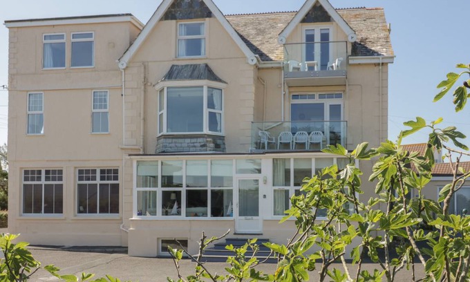 Harlyn Cottage | 105 m² Cottage ∙ 2 bedrooms ∙ 4 guests