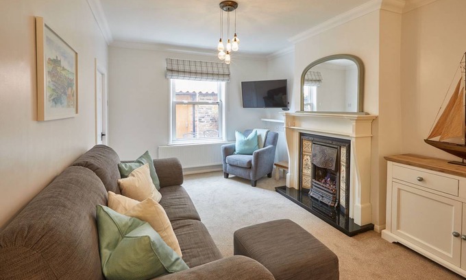Whitby House | 109 m² House ∙ 4 bedrooms ∙ 8 guests