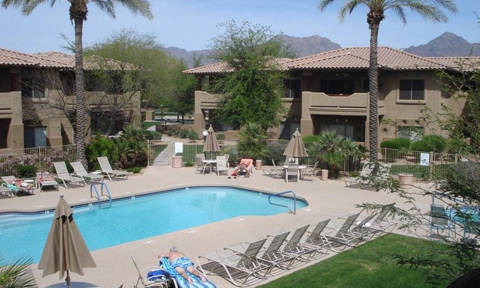 North Scottsdale Condo | 115 m² Condo ∙ 2 bedrooms ∙ 6 guests