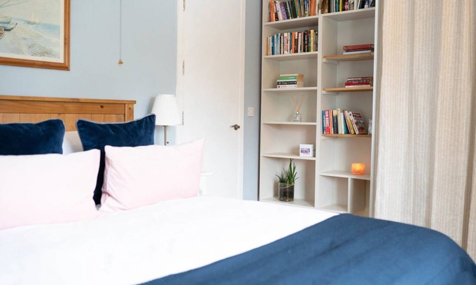 Pontcanna Apartment | 120 m² Apartment ∙ 1 bedroom ∙ 4 guests