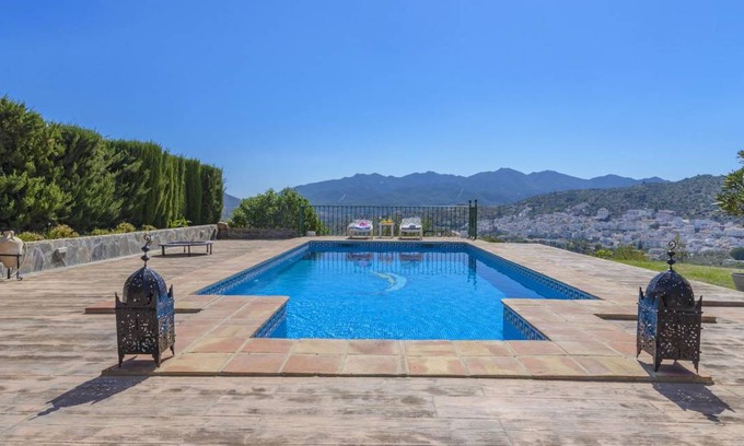Guaro House | 120 m² House ∙ 2 bedrooms ∙ 4 guests