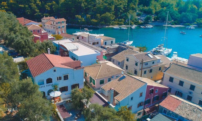 Gaios House | 120 m² House ∙ 3 bedrooms ∙ 6 guests