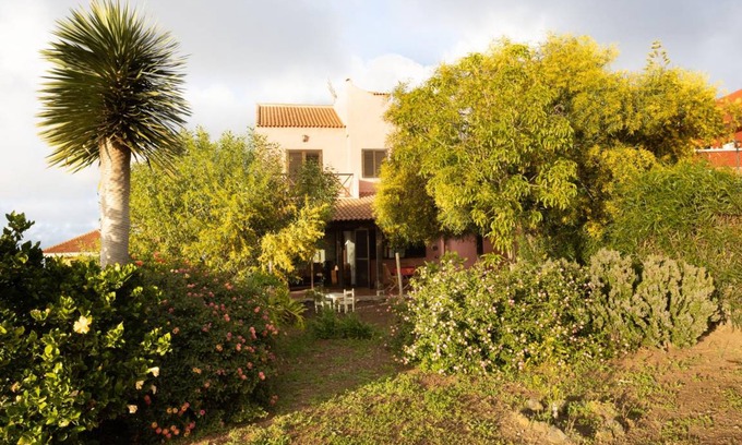 Sauzal House | 120 m² House ∙ 4 bedrooms ∙ 7 guests