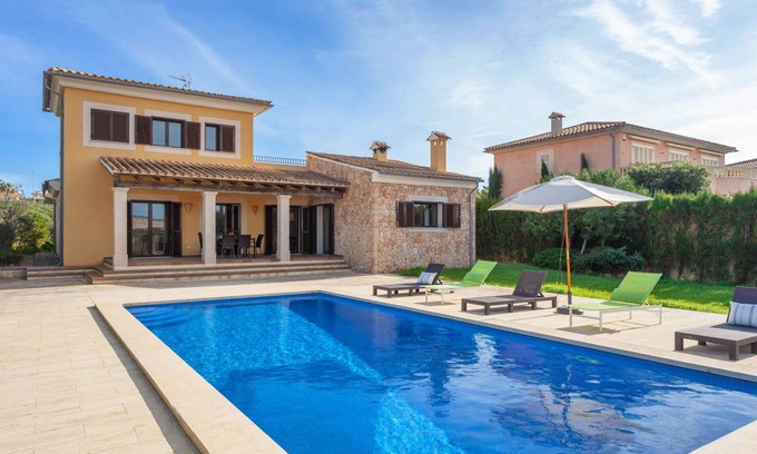 Badia Blava Villa | 120 m² Villa ∙ 4 bedrooms ∙ 8 guests
