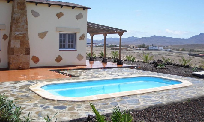 Tuineje House | 124 m² House ∙ 3 bedrooms ∙ 4 guests