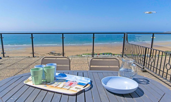 Putsborough Apartment | 130 m² Apartment ∙ 1 bedroom ∙ 5 guests