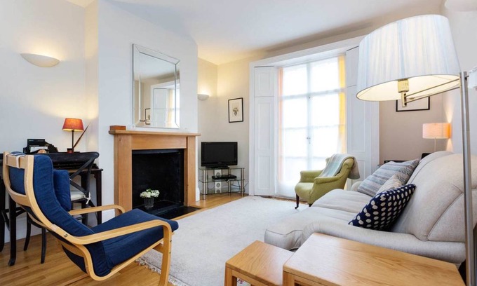 Avonmore and Brook Green House | 130 m² House ∙ 3 bedrooms ∙ 5 guests