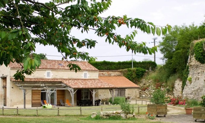 Foussais-Payre House | 132 m² House ∙ 4 bedrooms ∙ 8 guests