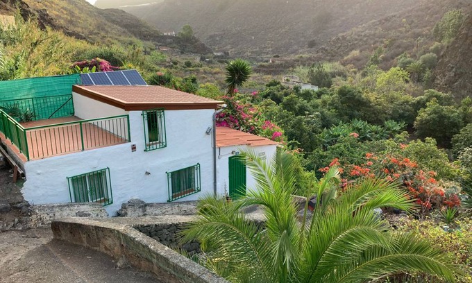 Firgas House | 138 m² House ∙ 2 bedrooms ∙ 4 guests