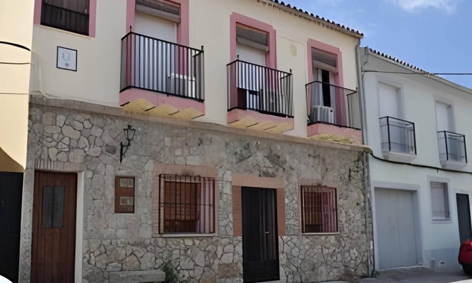 Torrejon El Rubio Apartment | 15 m² Apartment ∙ 2 bedrooms ∙ 5 guests