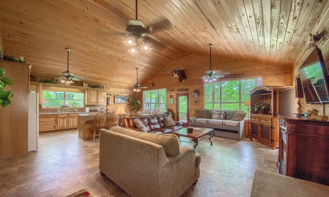 New Braunfels House | 158 m² House ∙ 3 bedrooms ∙ 14 guests