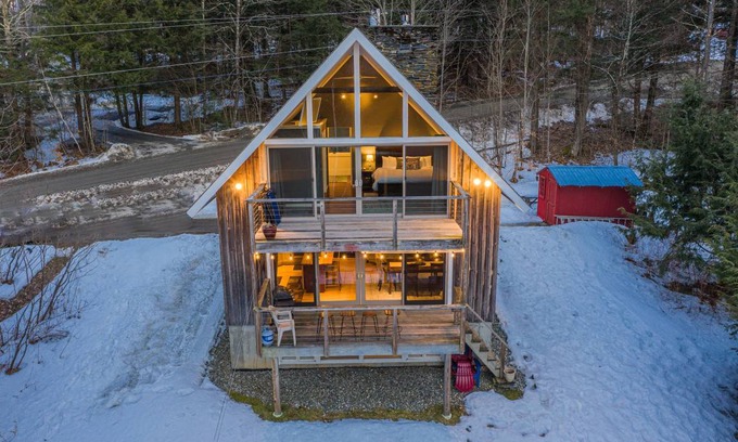 Stowe Ski Chalet | 161 m² Chalet ∙ 3 bedrooms ∙ 6 guests