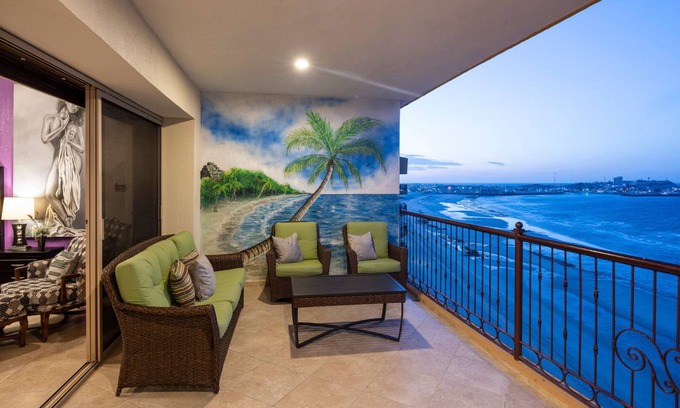 Bella Vista Condo | 169 m² Condo ∙ 2 bedrooms ∙ 6 guests