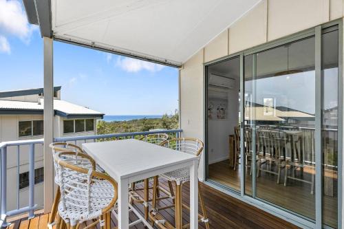 Castaways Beach House | 17 Castaways Cove David Low Way Castaways Beach