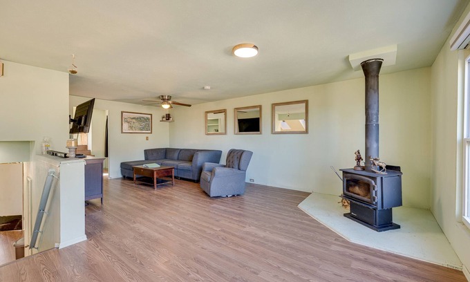 Coal Creek Canyon Cabin | 17 Mi to Town: Peaceful Golden Cabin!