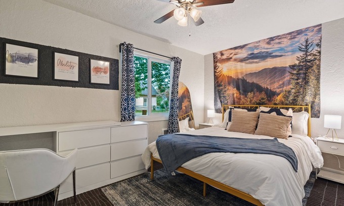 Fairview House | 17 minutes from pdx 20 to beautiful falls