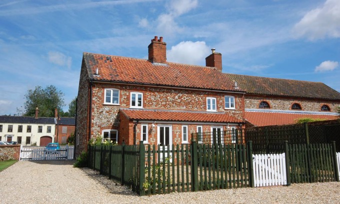 East Rudham Cottage | 17 The Green