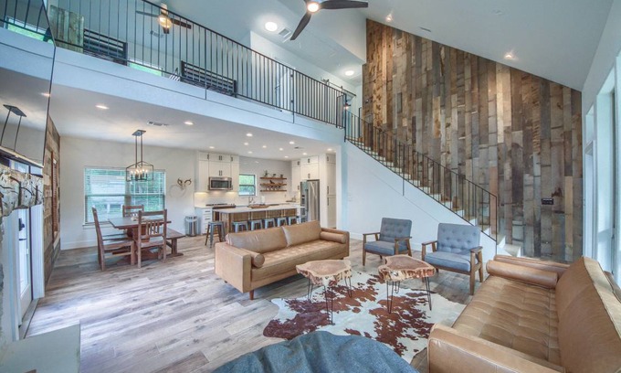 New Braunfels House | 178 m² House ∙ 4 bedrooms ∙ 16 guests