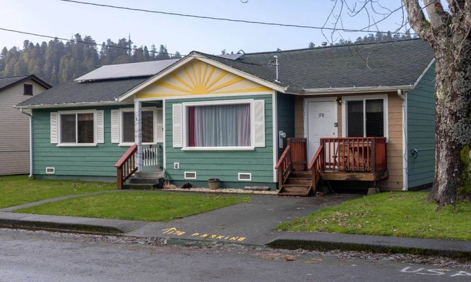 Orick Apartment | 17B Gold Rush Single Room at the Meadow Site
