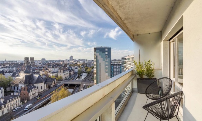 Bourg-l'Eveque Apartment | 18 m² Apartment ∙ 2 guests