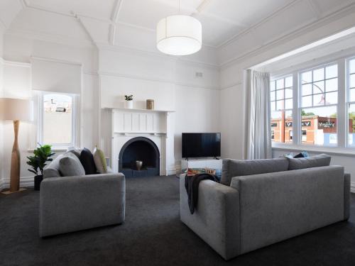 Daylesford House | 1913 on Vincent- Centrally located apartment