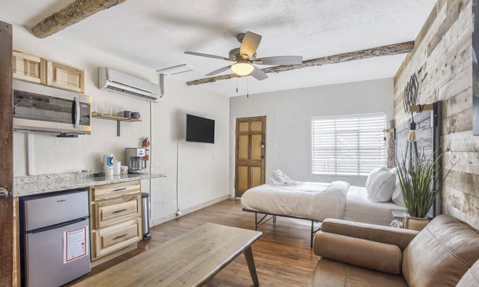 West Colorado Springs Apartment | 1BD Mnt View Suitehikingdogs Welcome!