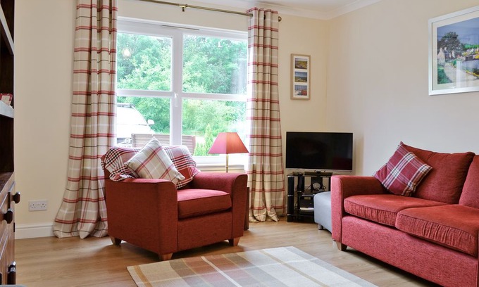 Cairnbaan Cabin | 2 bedroom accommodation in Cairnbaan near Lochgilphead
