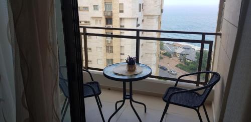 Netanya Apartment | 2 BDR Nitza appartment with balkony